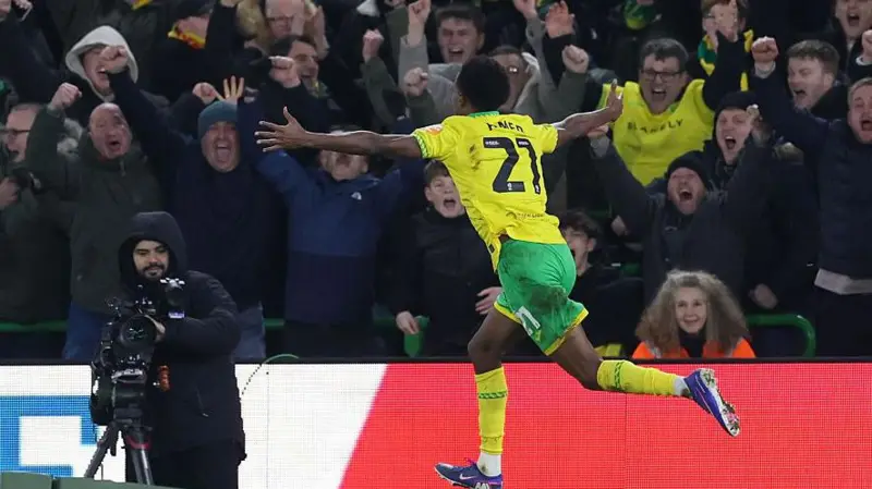 นอริชเฉือนโคเวนทรี 2-1: "อาเหม็ด-เบน สลิมาเน่" พลิกเกม – ทีมจ่าฝูงสะดุดสำคัญ