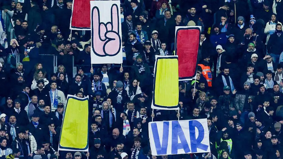 VAR ลีกยุโรปดีกว่าพรีเมียร์ลีกจริงหรือ? เปิดข้อมูลจริงทั้ง 5 ลีกใหญ่